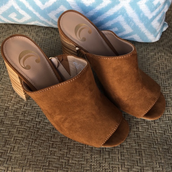 ⚡️Flash Sale!⚡️Charming Charlie Cognac Brown Mules - Picture 4 of 5
